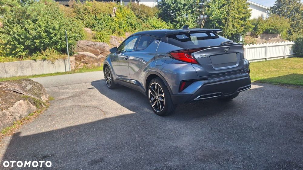 Toyota C-HR Lounge - 8