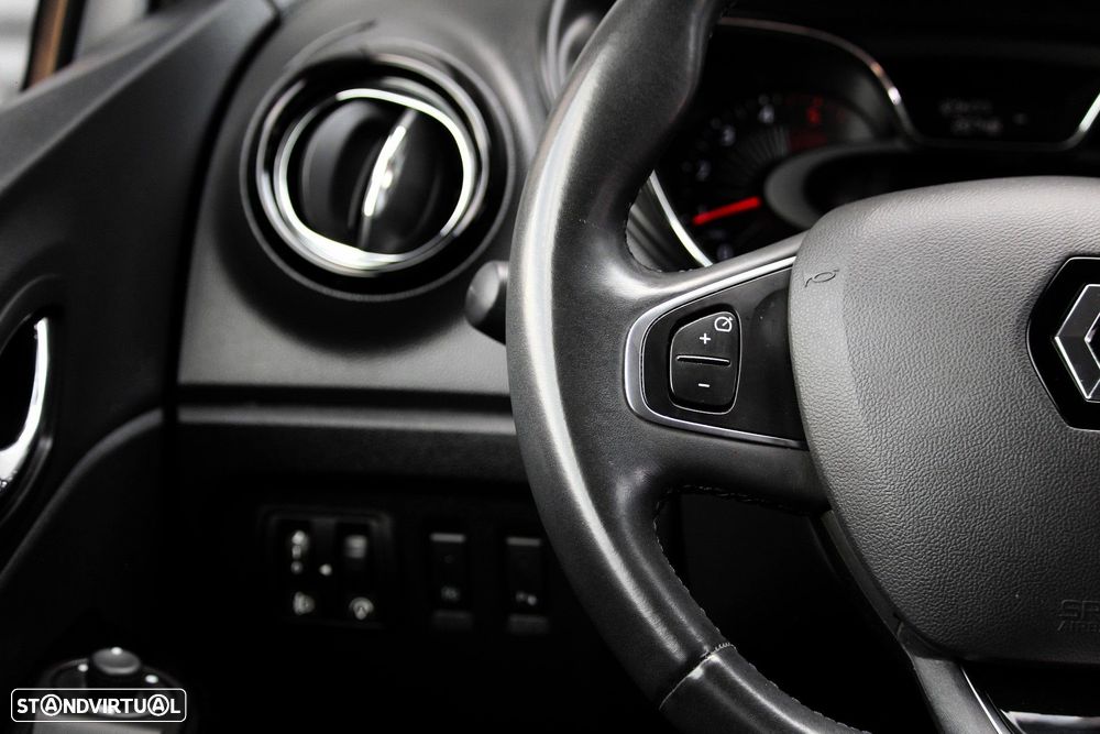 Renault Captur 1.5 dCi Exclusive - 24