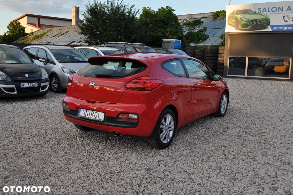 Kia ProCeed - 8