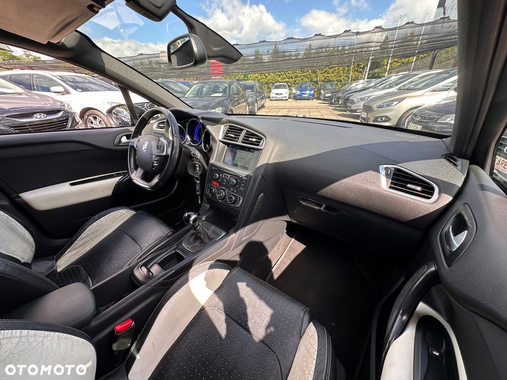Citroën DS4 HDi 165 Pure Pearl - 27