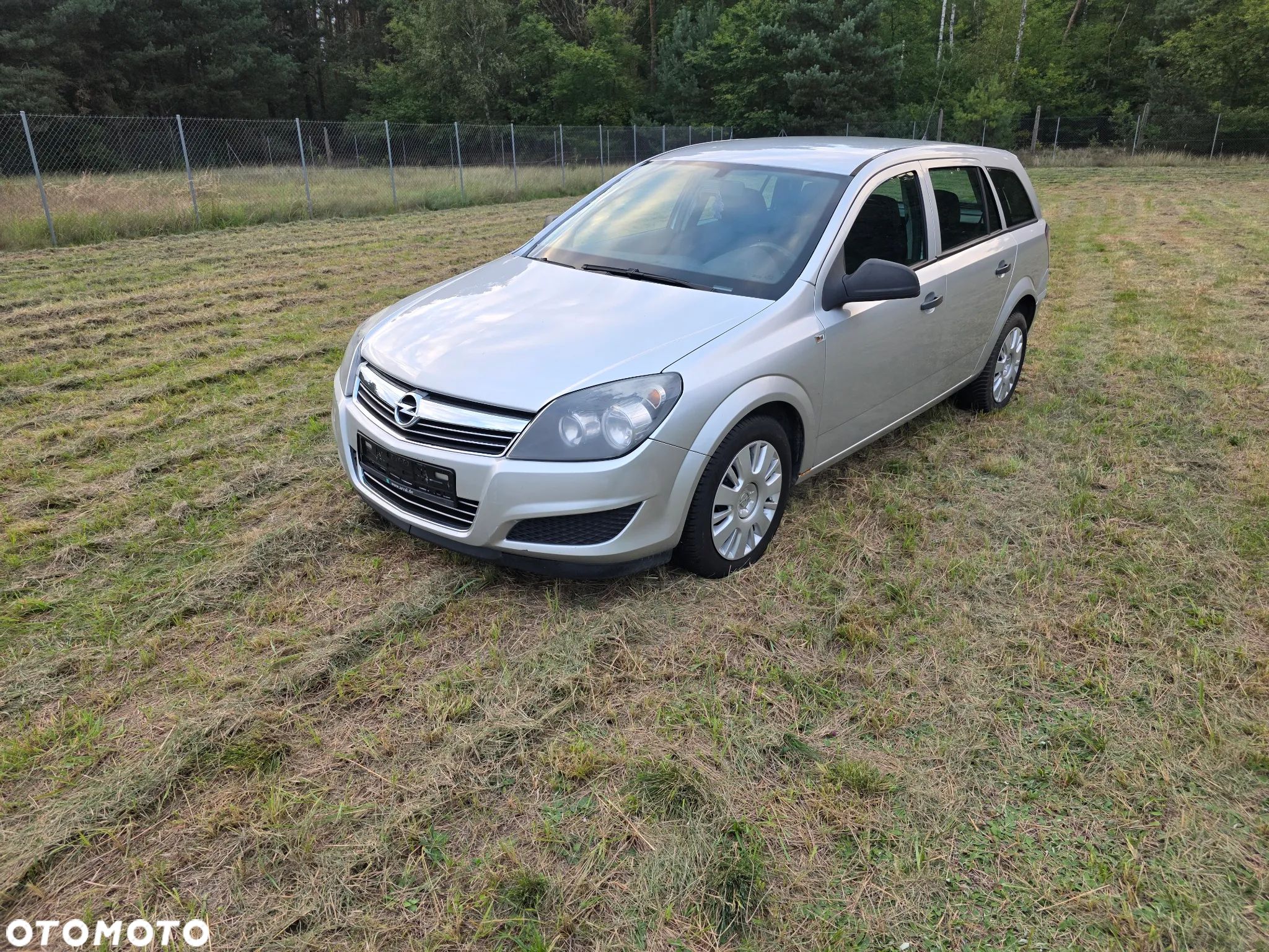 Opel Astra 1.9 CDTI DPF Innovation - 1