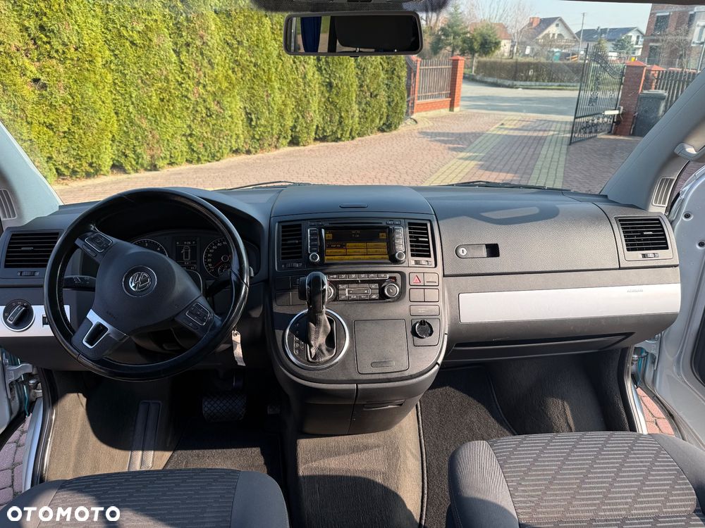 Volkswagen Multivan - 28