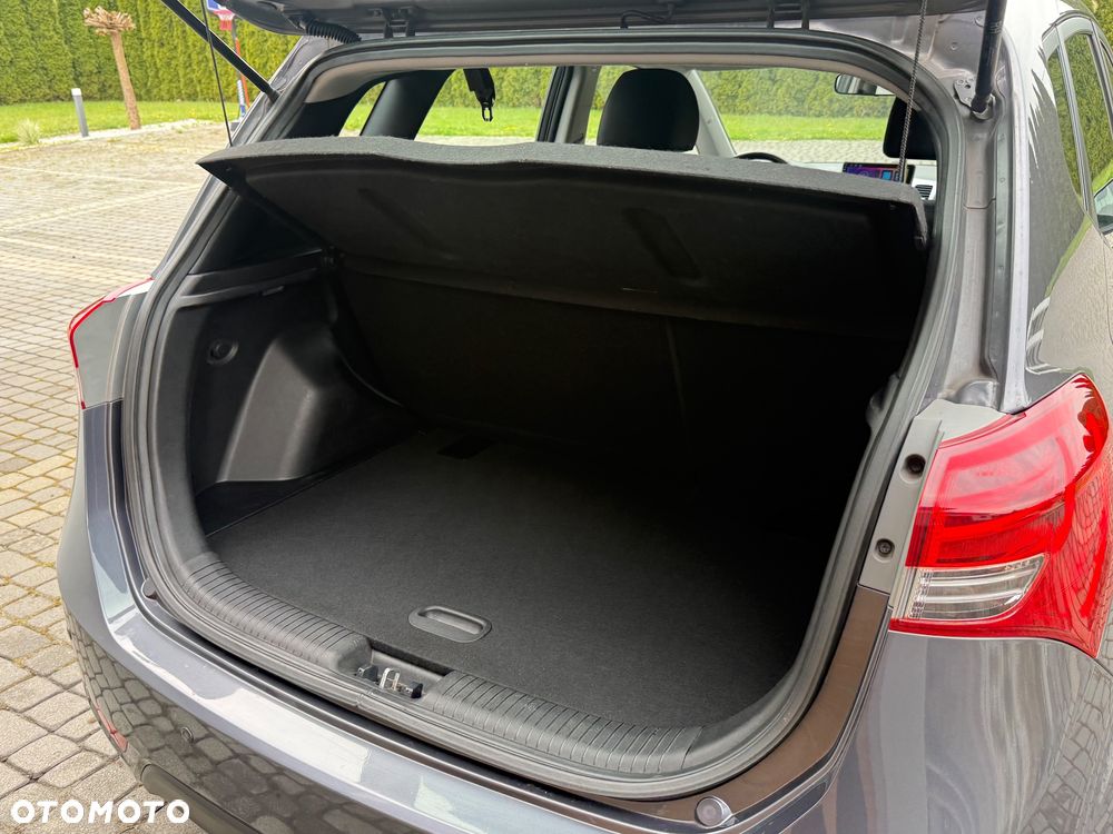 Hyundai ix20 - 13