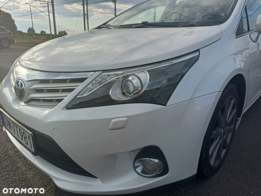Toyota Avensis 2.0 Business Edition - 19