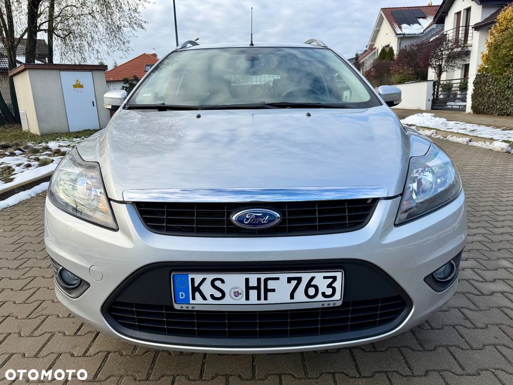 Ford Focus 1.8 Style+ - 9