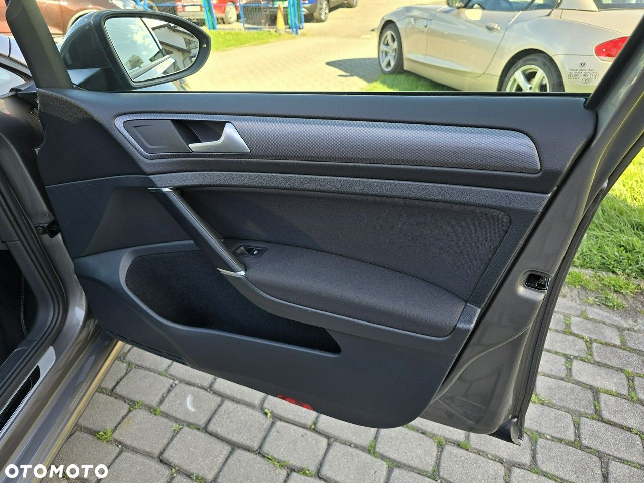 Volkswagen Golf 1.2 TSI BlueMotion Technology Lounge - 25
