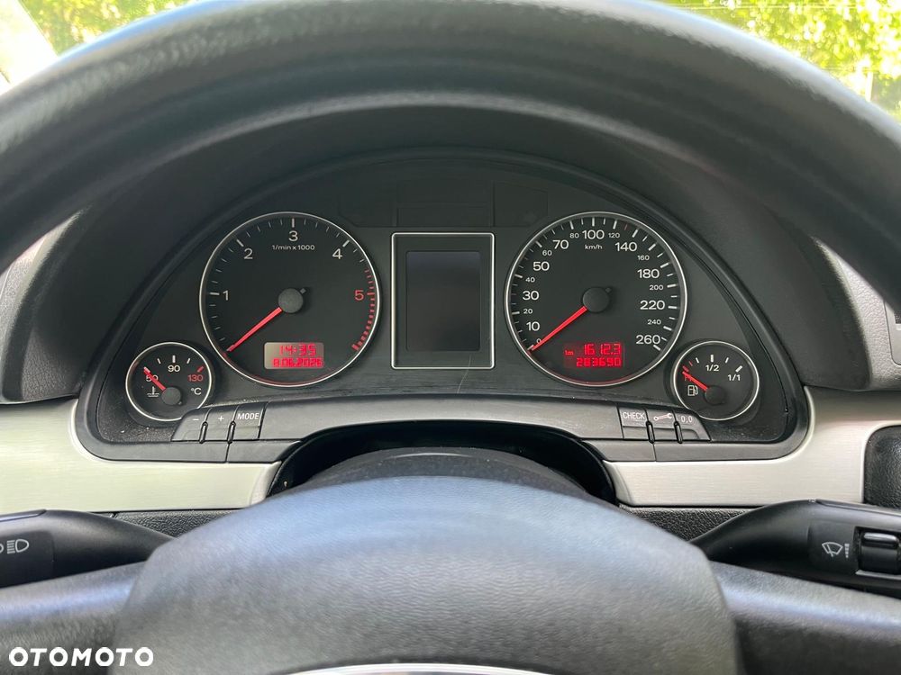 Audi A4 Avant 1.9 TDI - 13