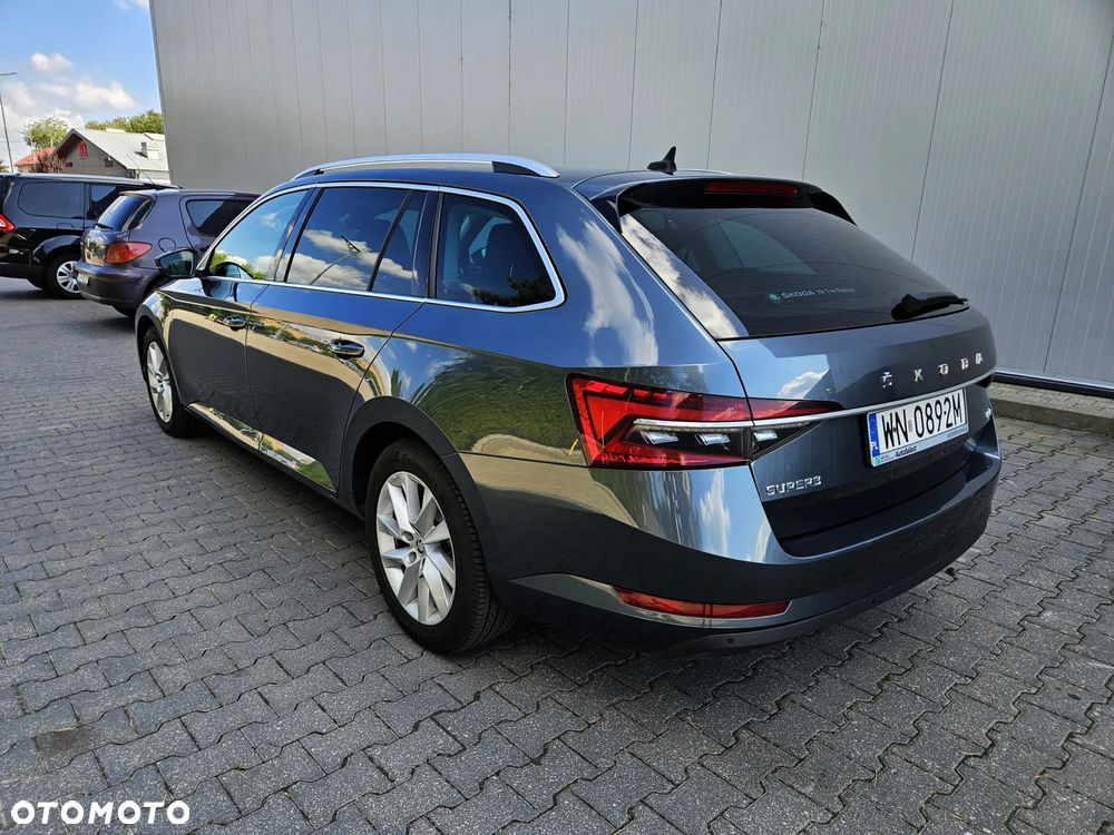 Skoda Superb 2.0 TDI SCR 4x4 Style DSG - 4