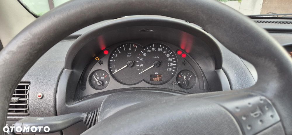 Opel Corsa 1.0 12V Base / Start - 4