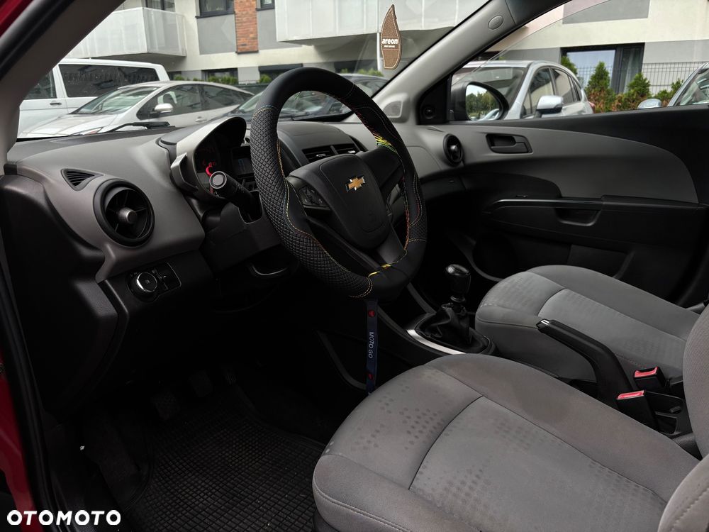 Chevrolet Aveo - 10