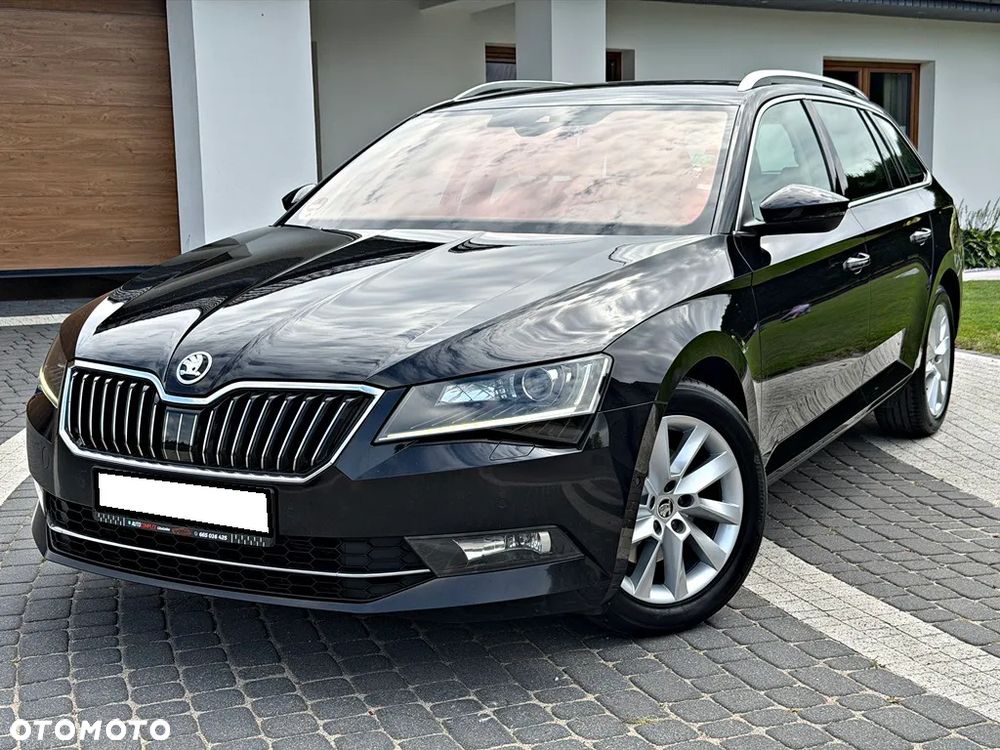 Skoda Superb 2.0 TDI Premium Edition - 5