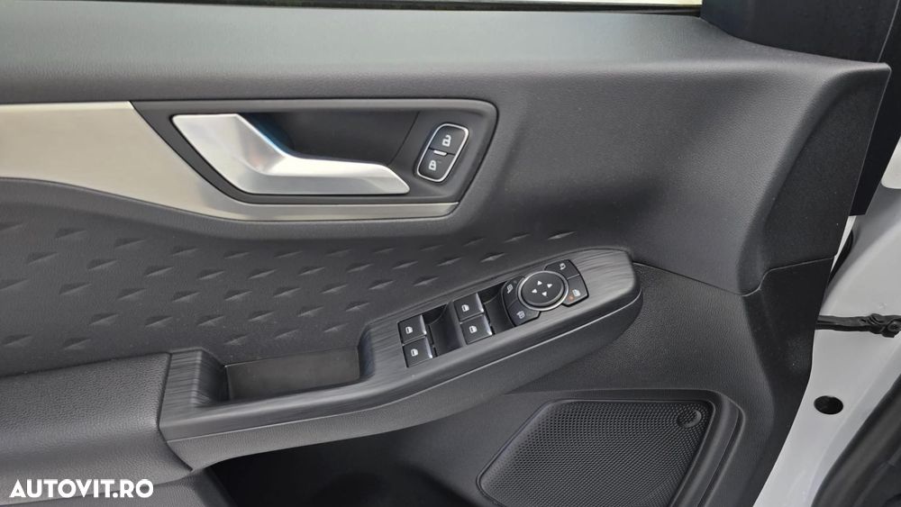 Ford Kuga 2.5 Duratec PHEV Titanium - 13