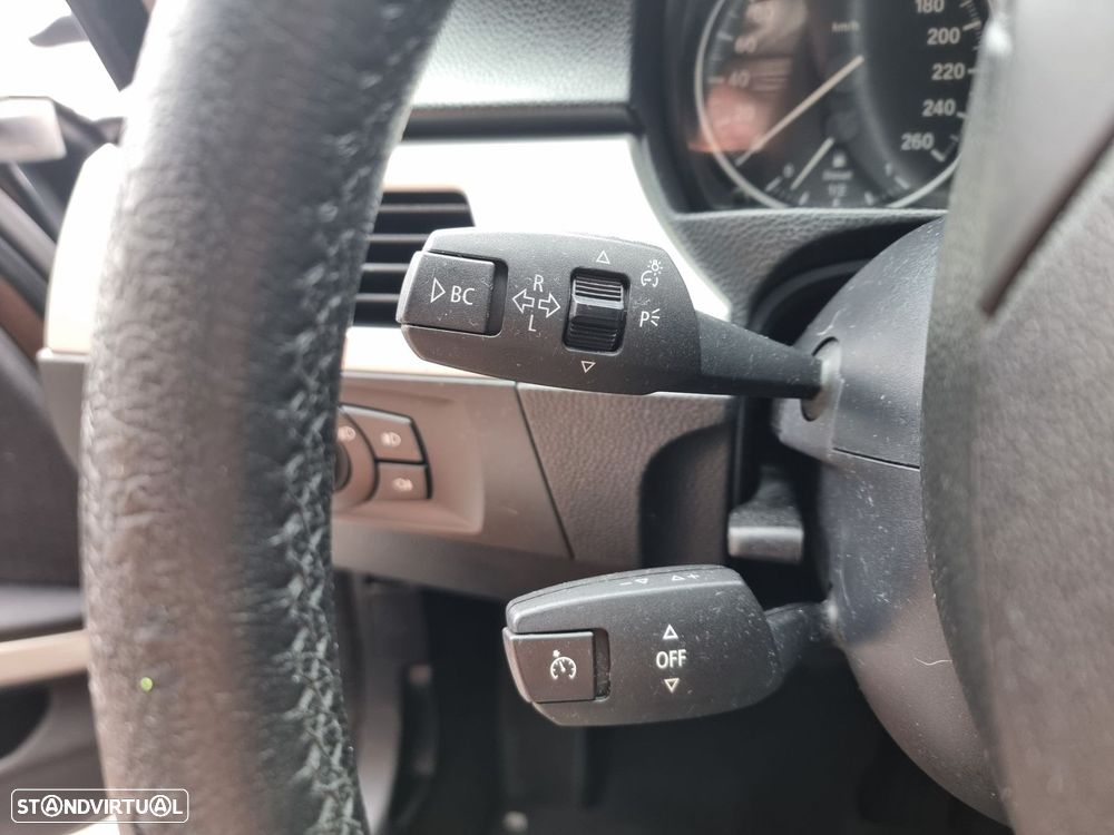 BMW 318 - 18