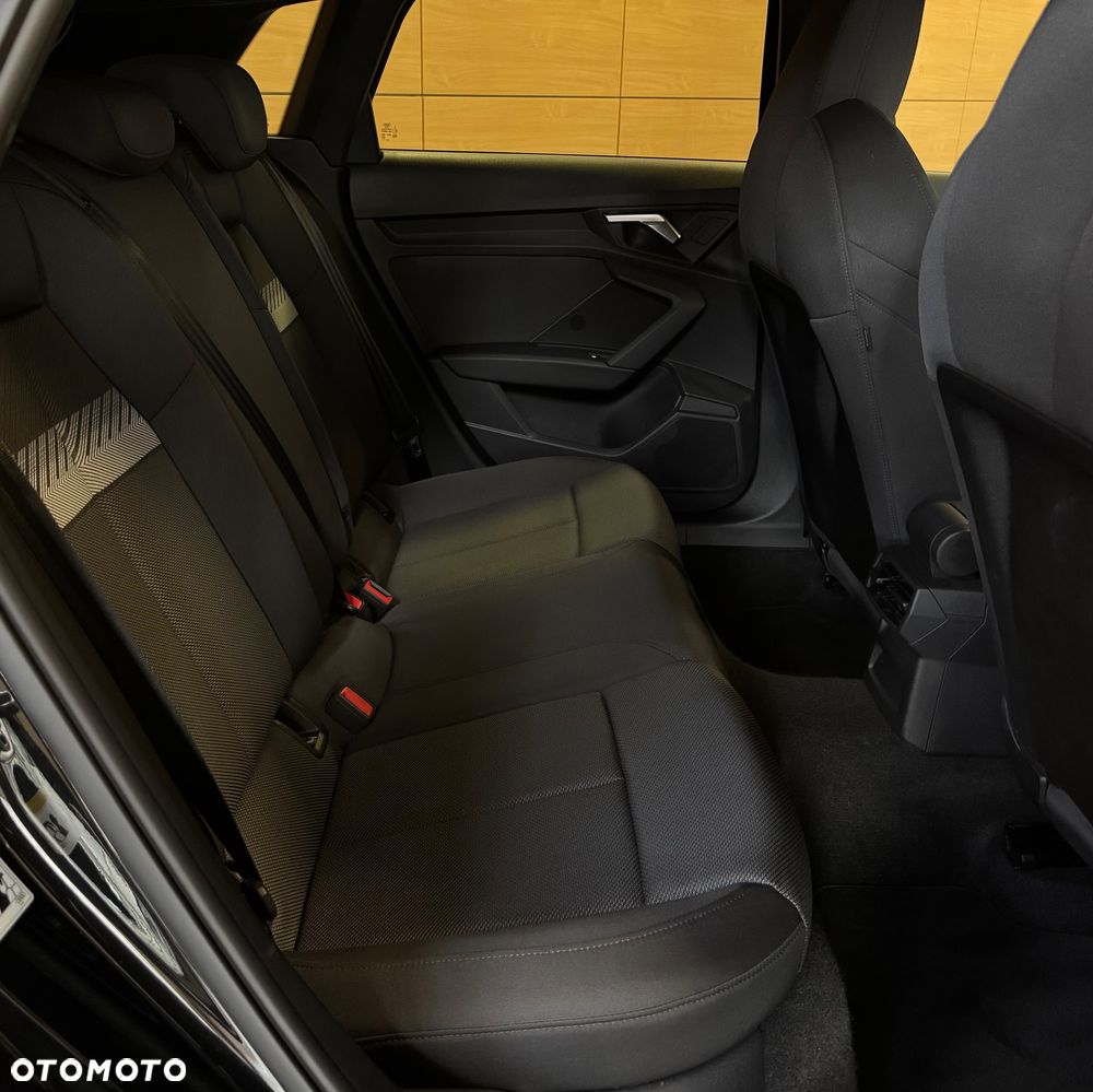 Audi A3 Sportback 35 TFSI S tronic S line - 16