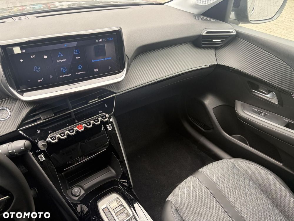 Peugeot 208 54kWh Allure - 14