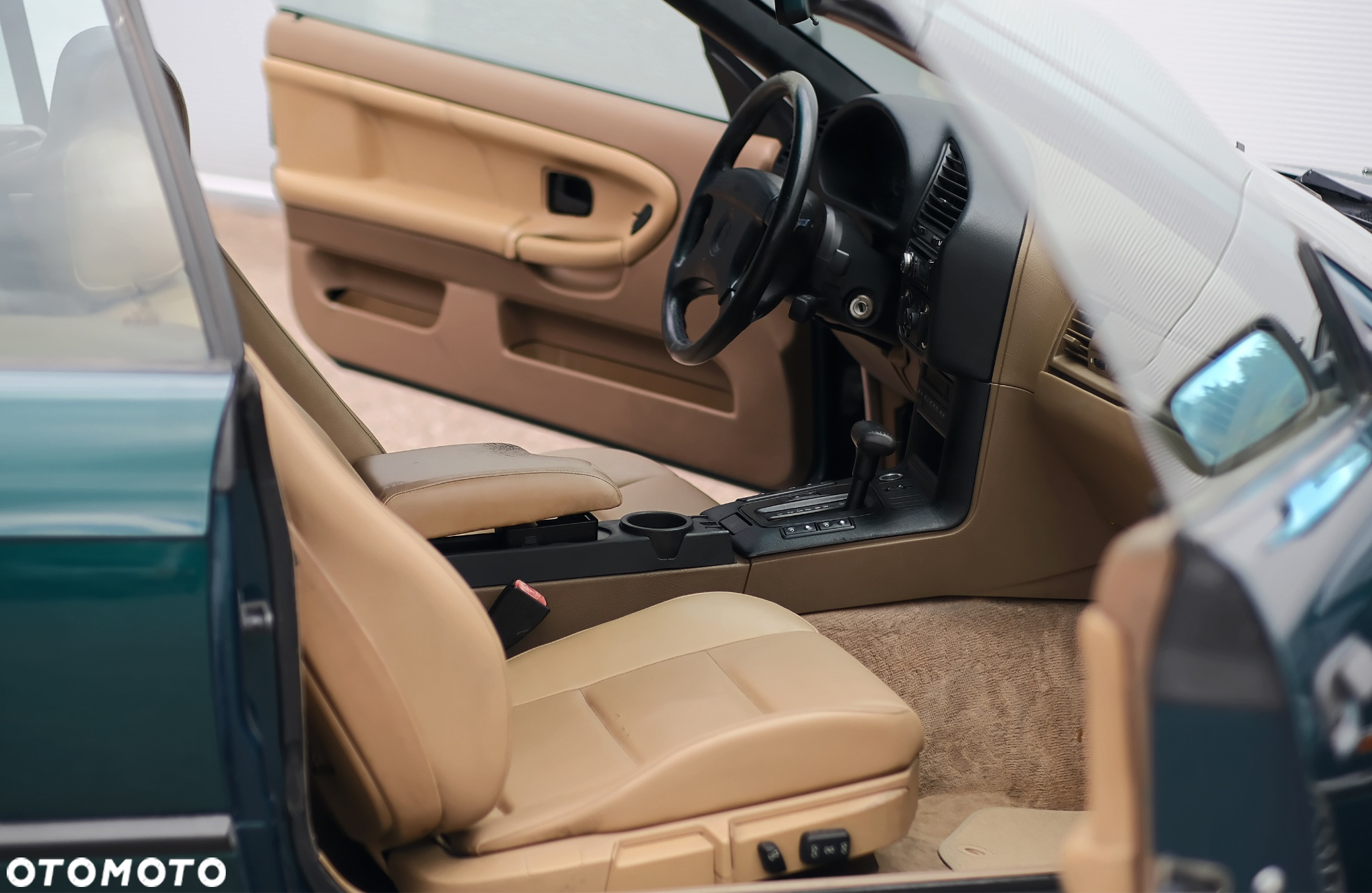 BMW Seria 3 325i - 37