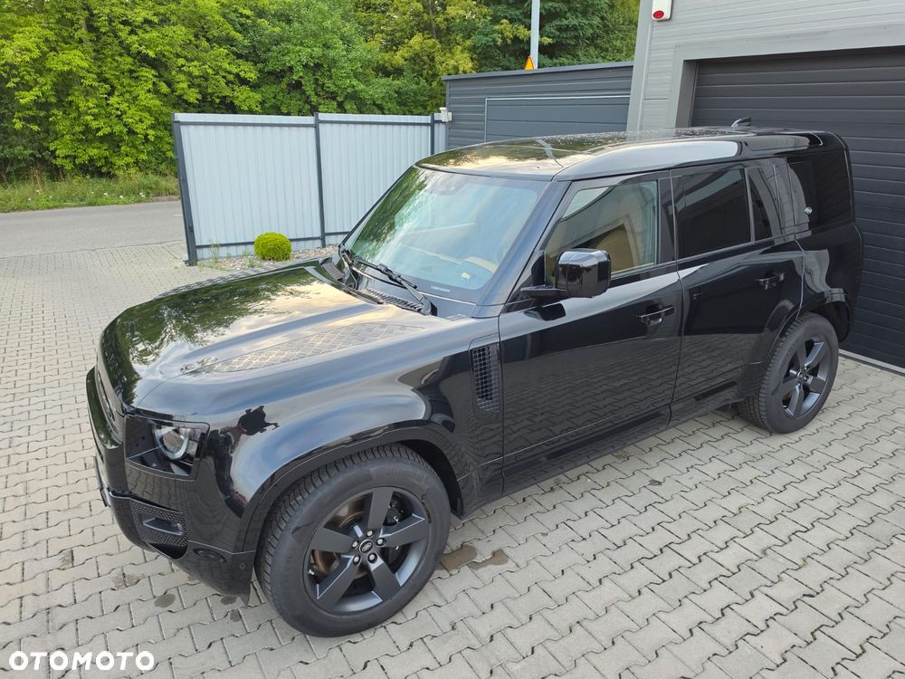 Land Rover Defender - 2
