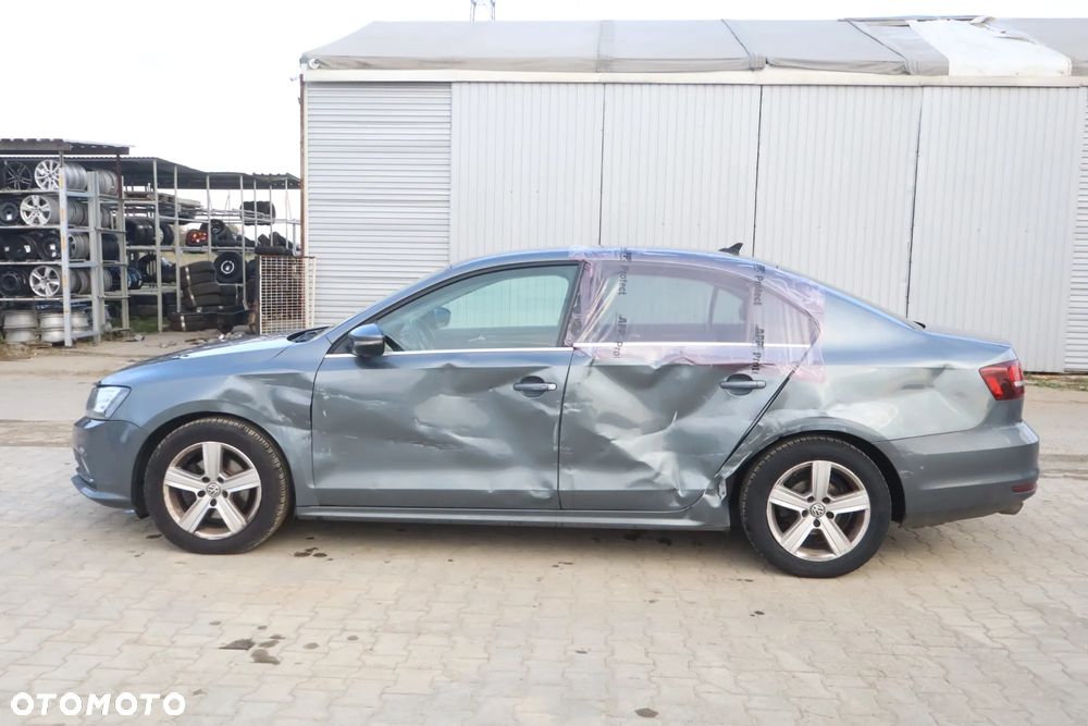 Volkswagen Jetta 1.4 TSI BMT Highline - 8