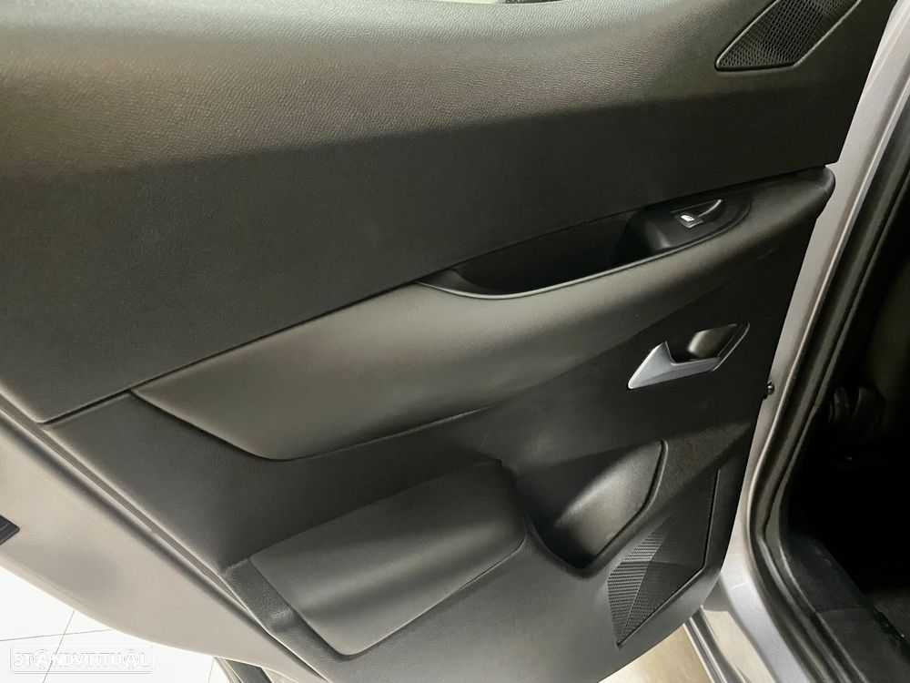 DS DS3 1.2 PureTech Performance Line + EAT8 - 26