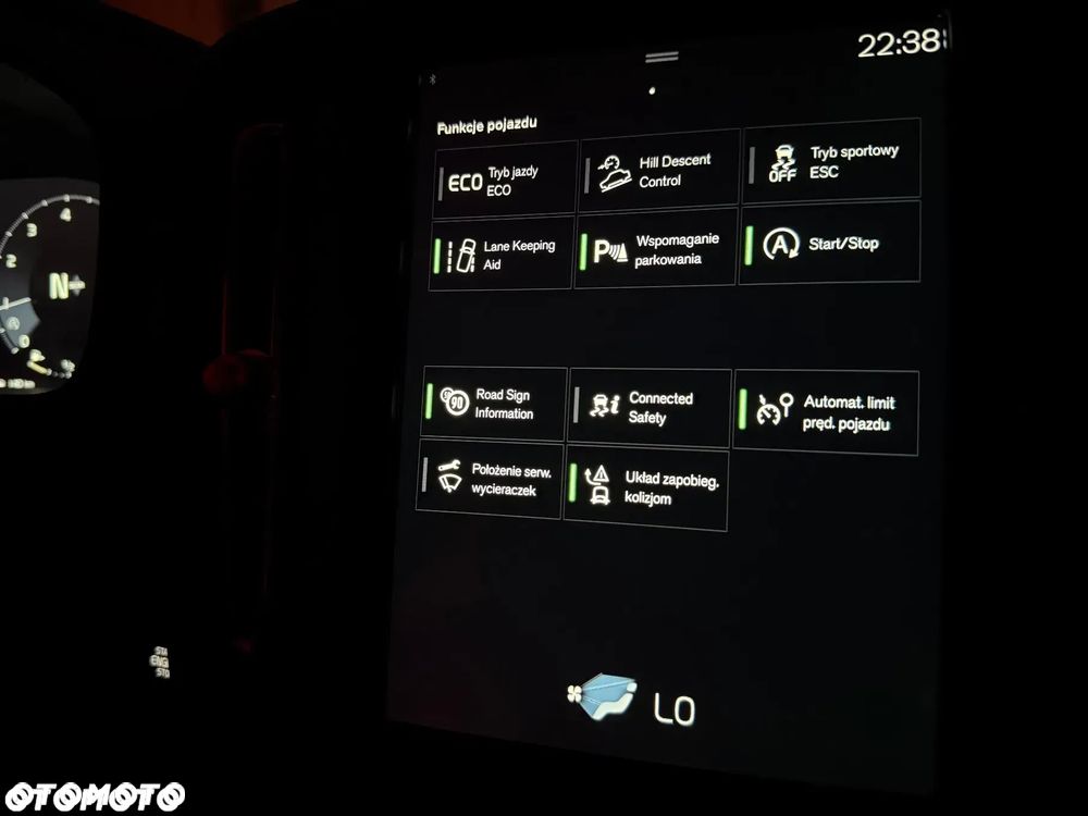 Volvo XC 40 T2 Momentum Core - 8