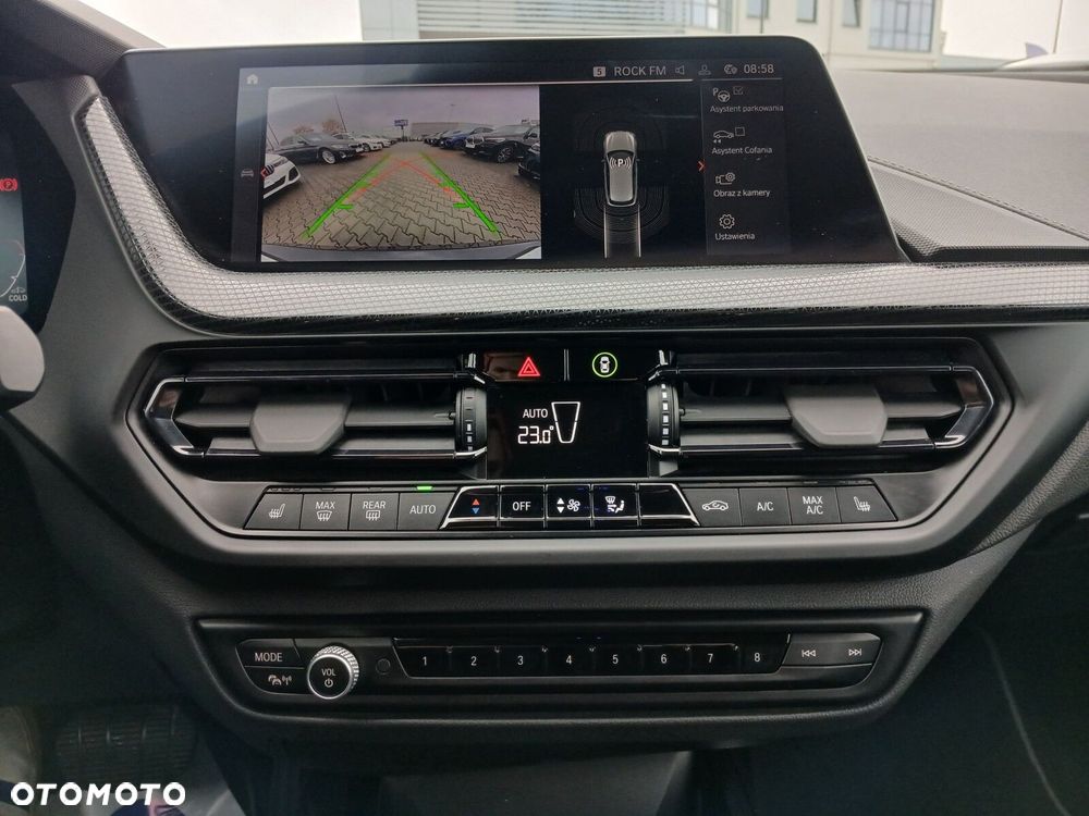 BMW Seria 1 120i Sport Line - 22