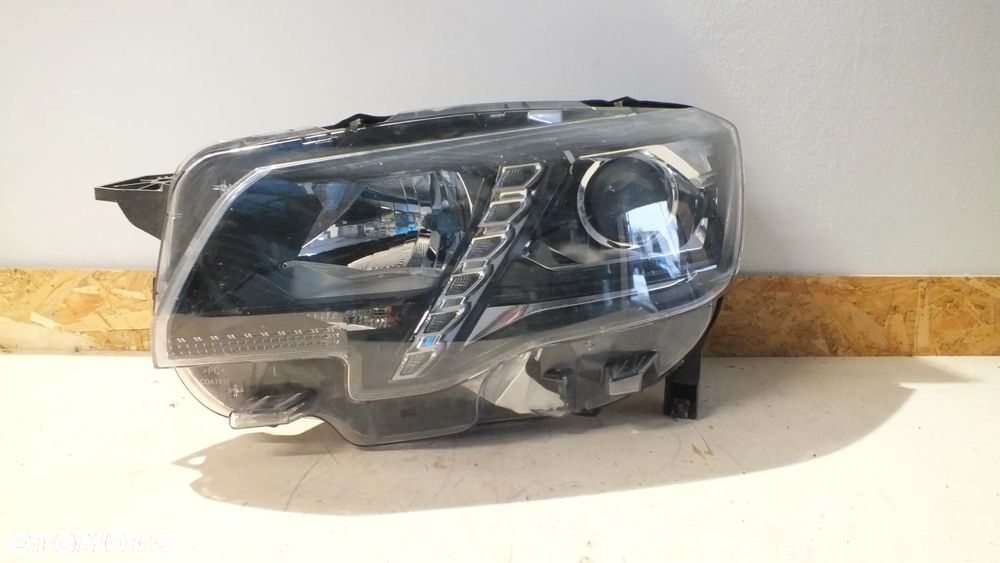 Lampa przednia lewa prawa Peugeot Rifter - 7