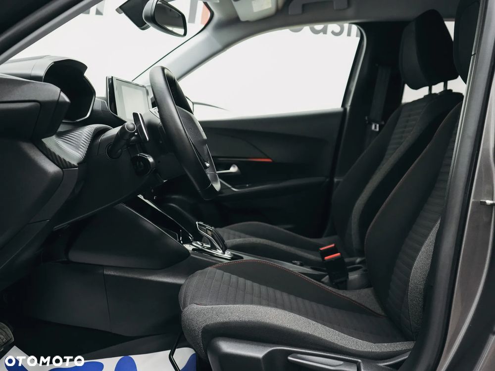 Peugeot 2008 1.5 BlueHDi Allure S&S EAT8 - 17