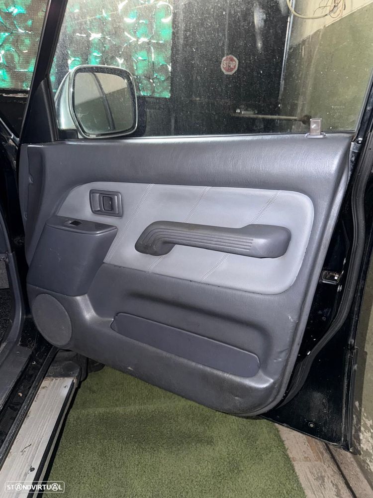 Toyota Land Cruiser Prado - 6