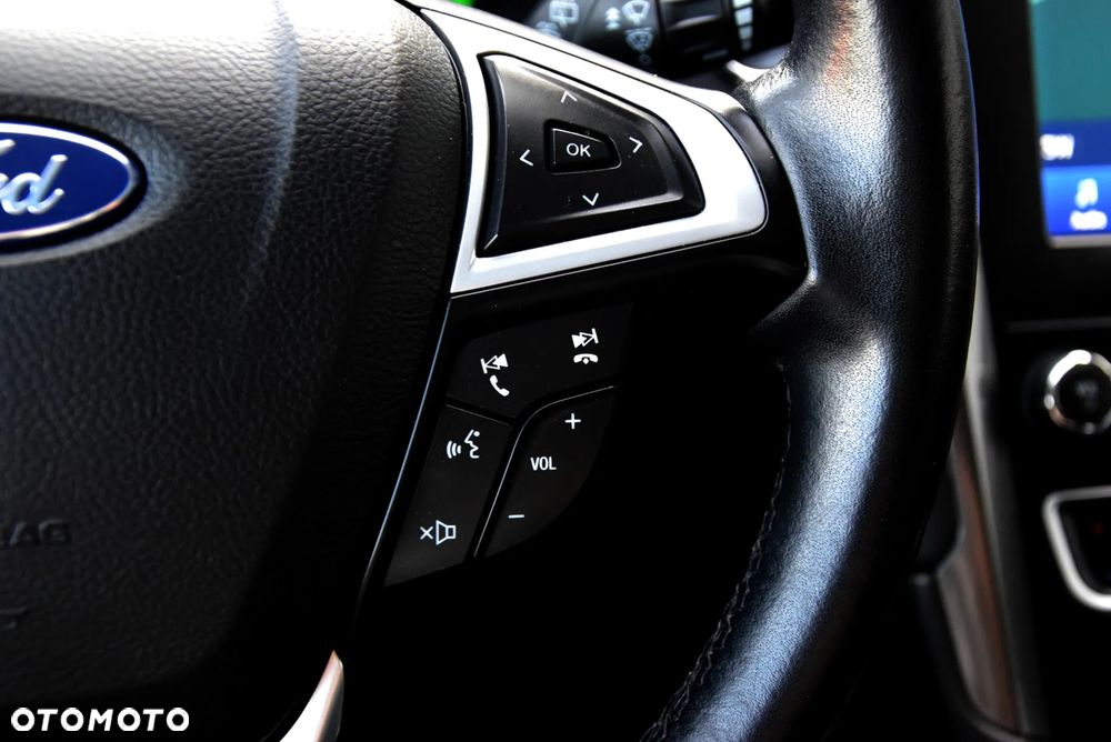 Ford Mondeo - 37