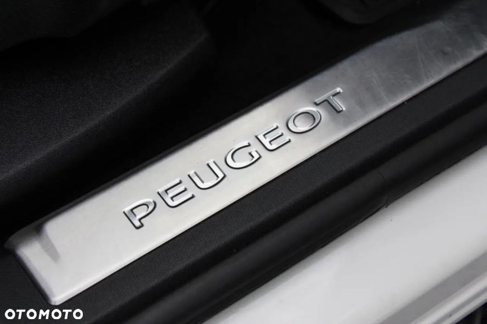 Peugeot 5008 BlueHDi 130 EAT8 GT - 15