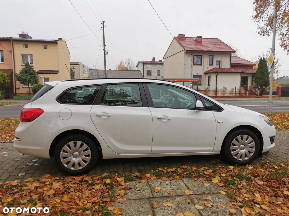 Opel Astra 1.6 Sports Tourer Active - 2