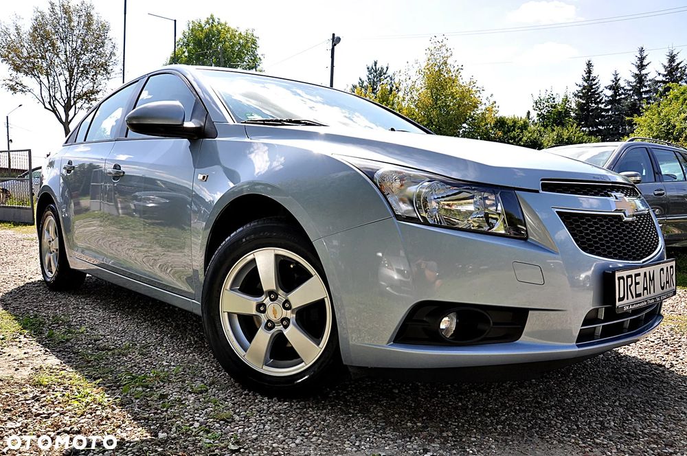 Chevrolet Cruze 1.6 LS+ - 7