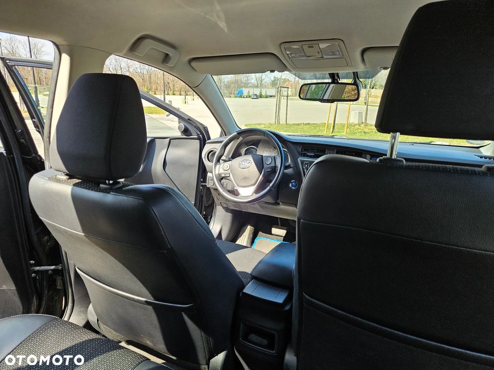 Toyota Auris - 14