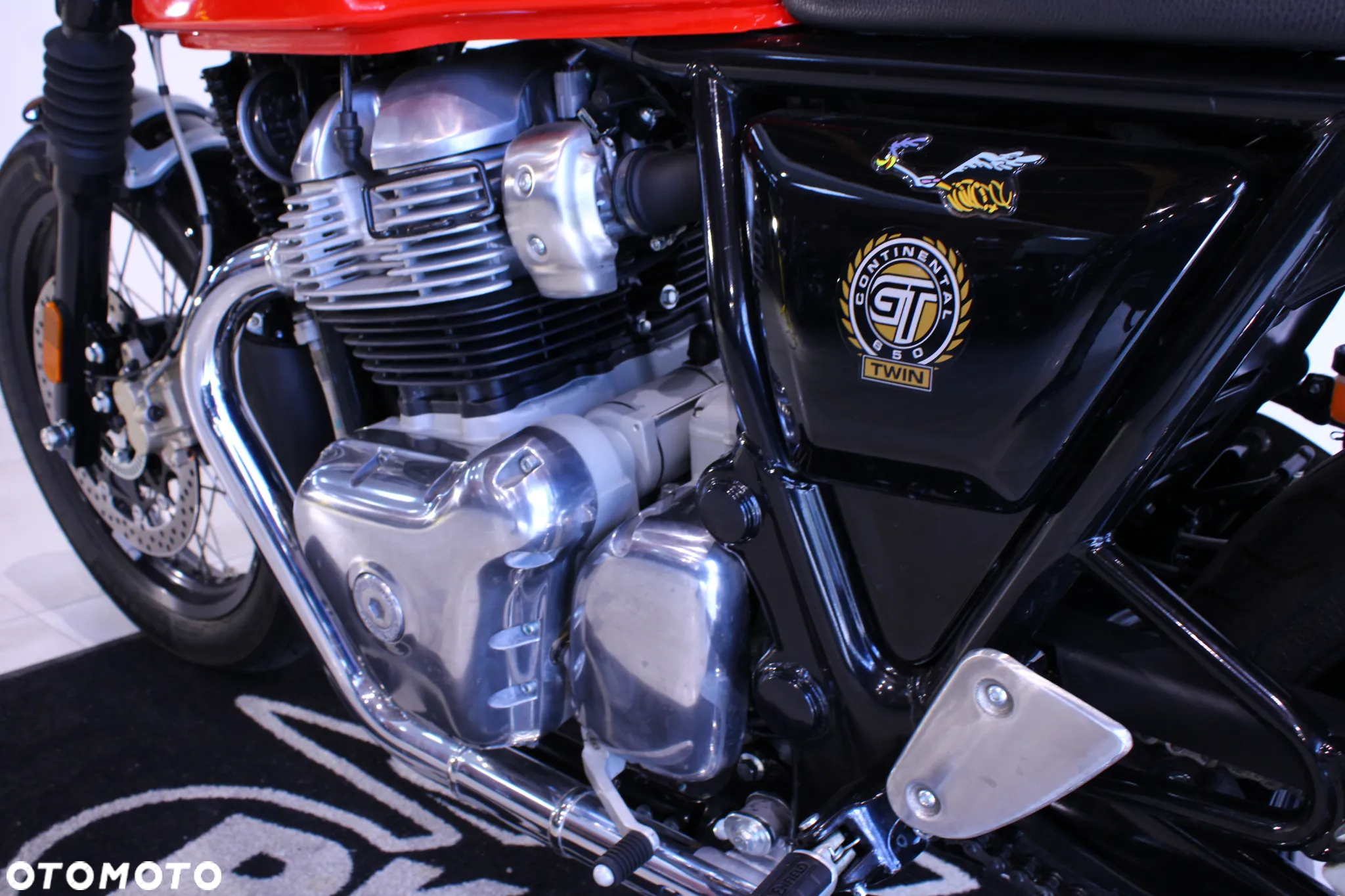 Royal Enfield Continental - 28