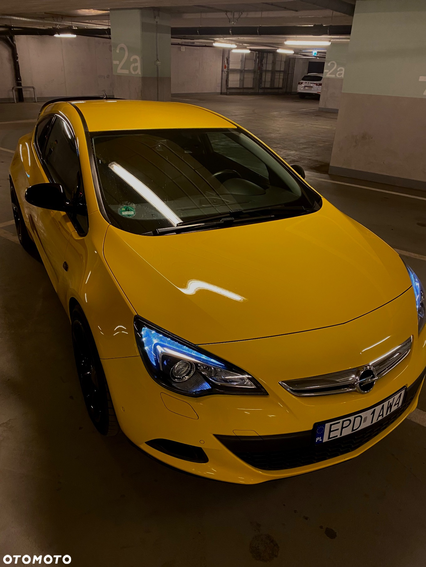 Opel Astra IV GTC 1.6 T SIDI Sport S&S - 3