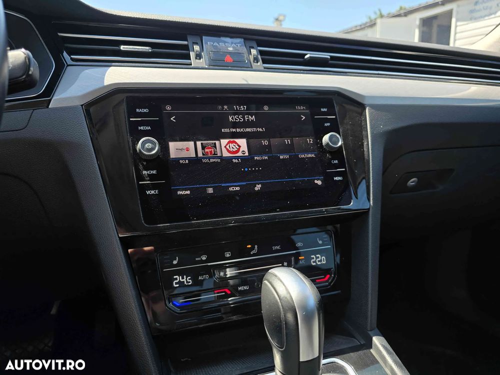Volkswagen Passat - 13