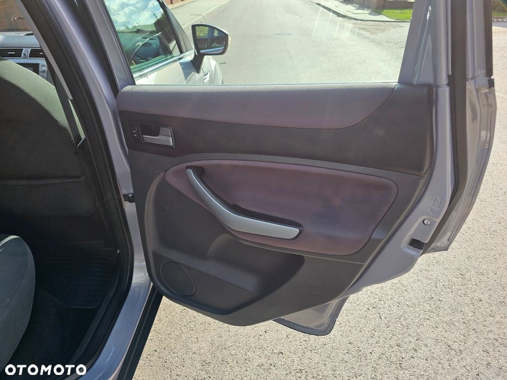 Ford Kuga 2.0 TDCi Trend - 23