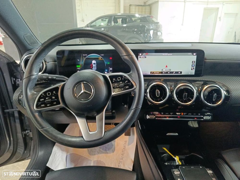 Mercedes-Benz A 250 e Style Plus - 9