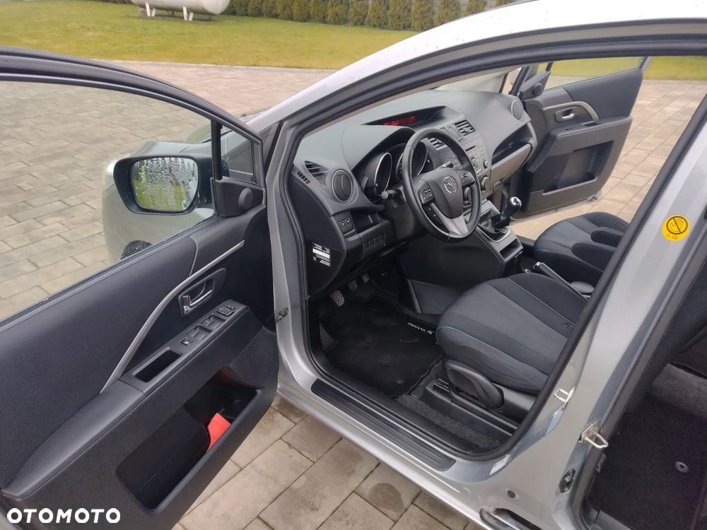 Mazda 5 - 6