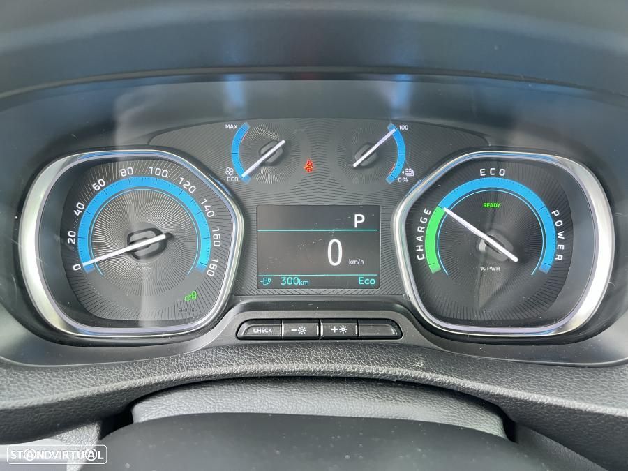 Opel Vivaro e CARGO M 75KWH - 35