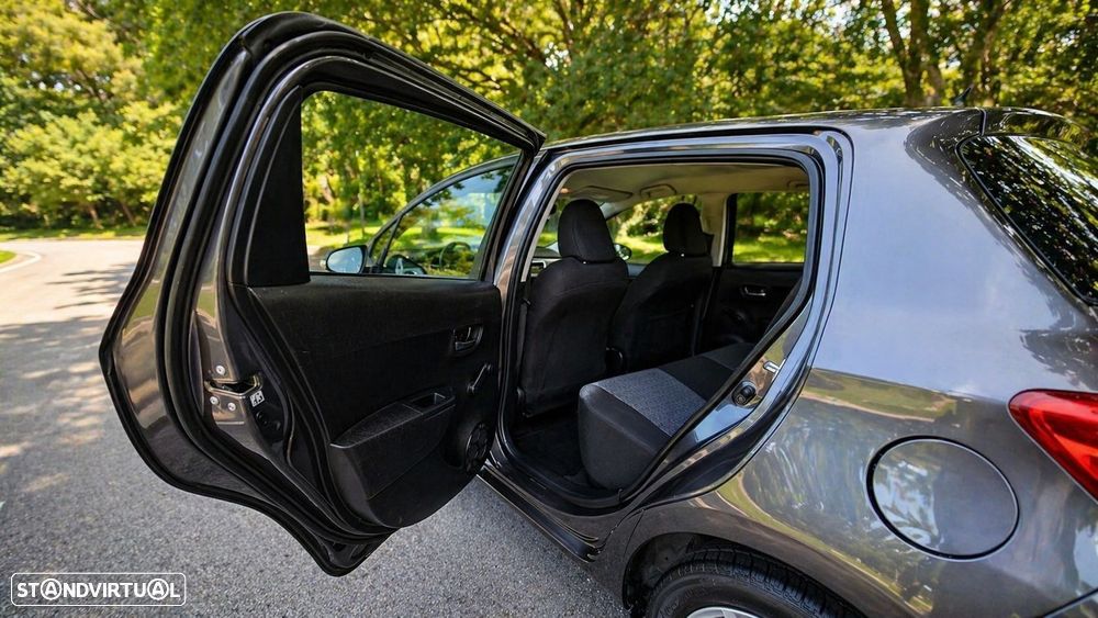 Toyota Yaris 1.0 VVT-i Comfort - 13