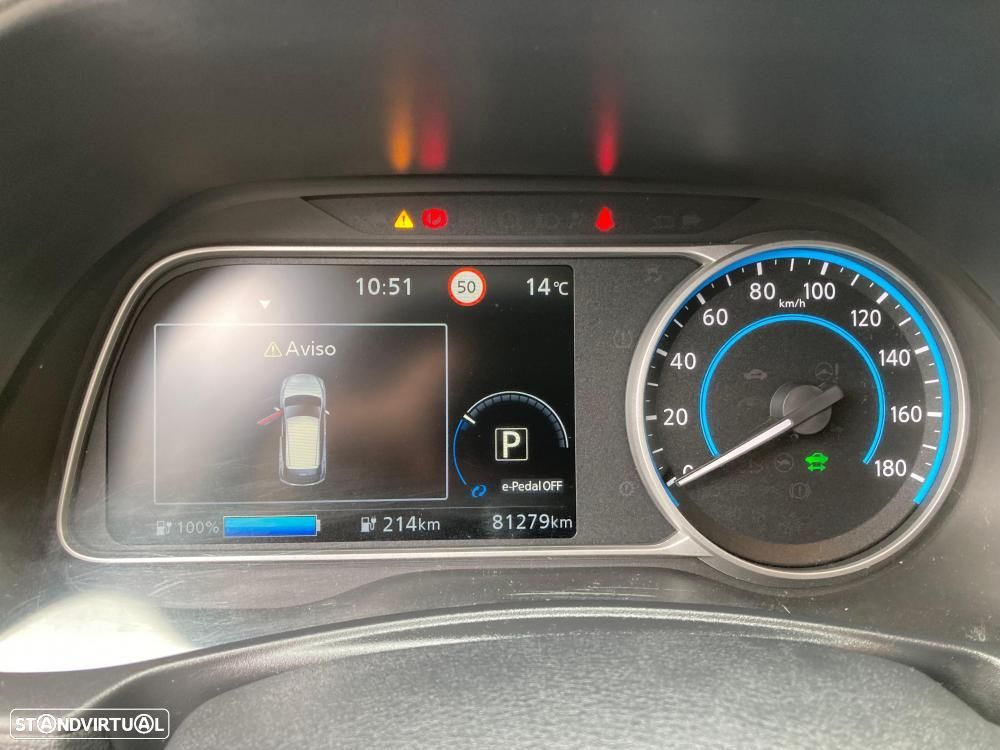 Nissan Leaf N-Connecta Two Tone - 11