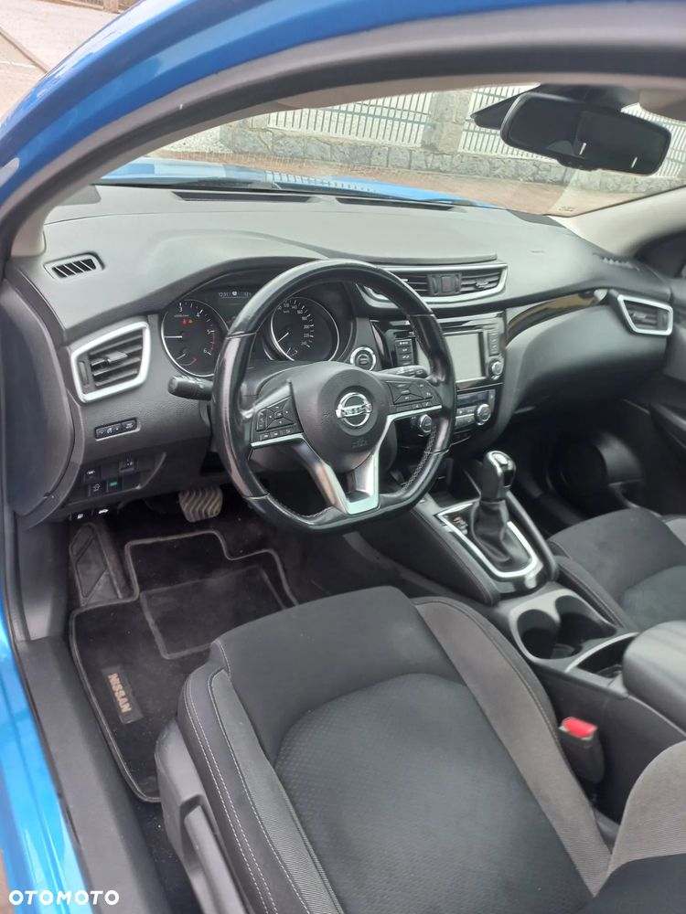 Nissan Qashqai 1.5 dCi DCT TEKNA - 24