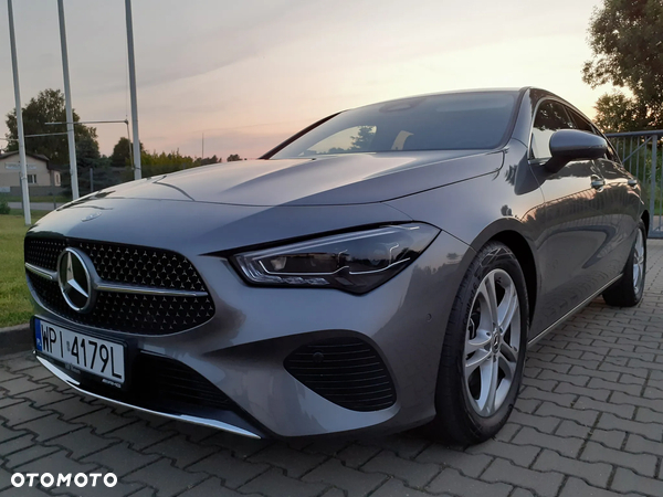 Mercedes-Benz CLA 200 Progressive 7G-DCT