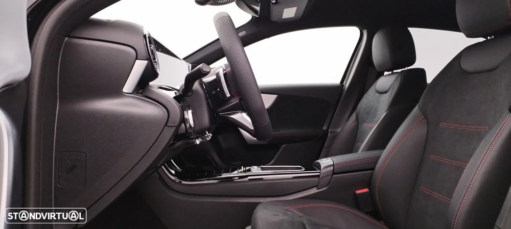 Mercedes-Benz A 200 Limousine Standard - 28