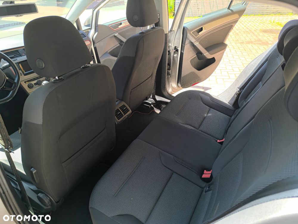 Volkswagen Golf 1.6 TDI BMT Comfortline - 8