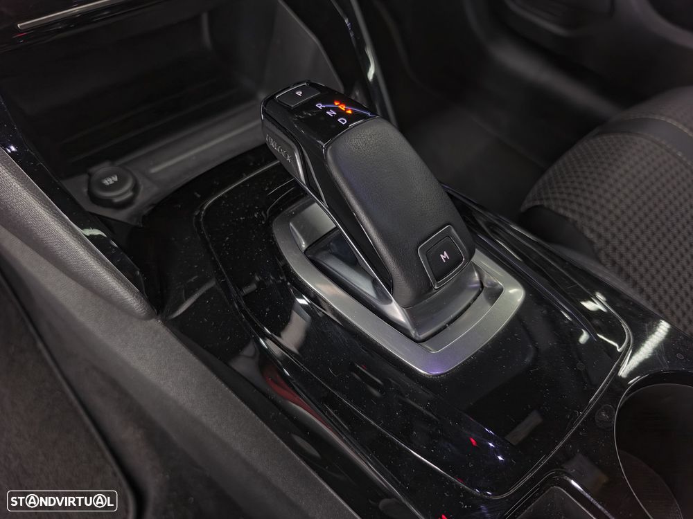 Peugeot 208 1.2 PureTech GT Line EAT8 - 11