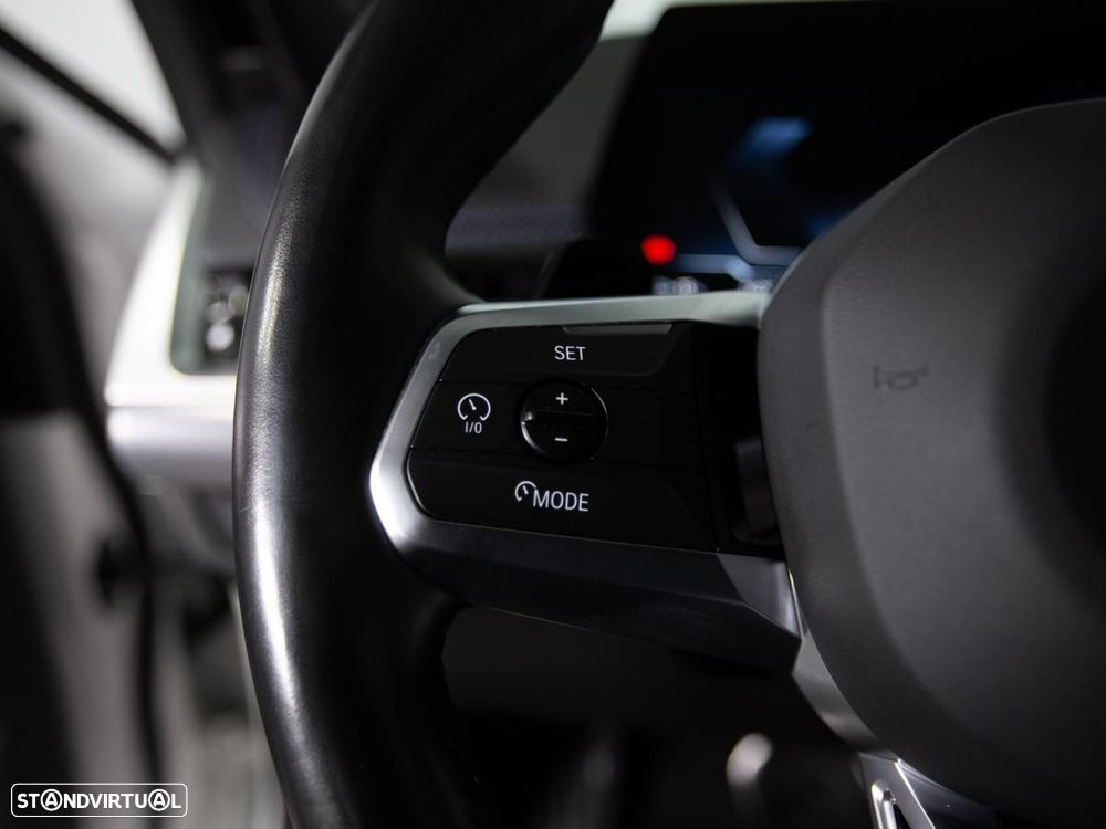 BMW iX1 eDrive20 - 14