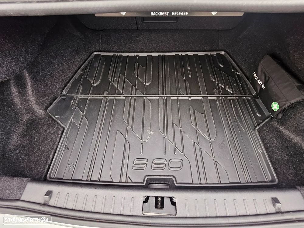 Volvo S60 2.0 D3 Summum Start/Stop - 22