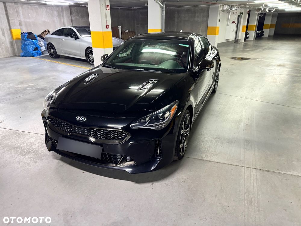 Kia Stinger - 22